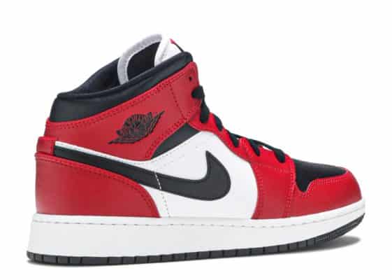 nike mid chicago black toe