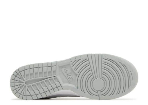 Nike Dunk Low Light Silver Corduroy (W) FN7658-100