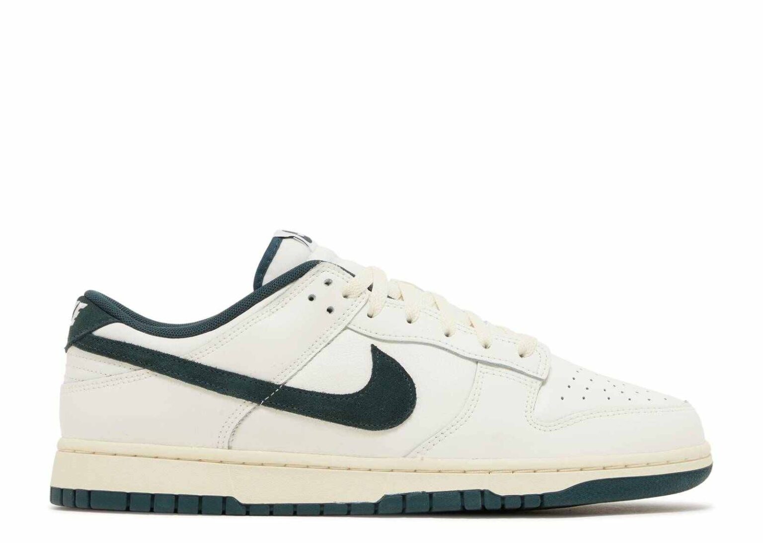 dunk high sail football