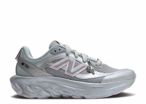 New Balance Fresh Foam Trainer GANNI Silver Metallic UTRNGA