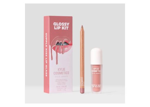 Kylie Cosmetics Glossy Lip Kit Comes Naturally