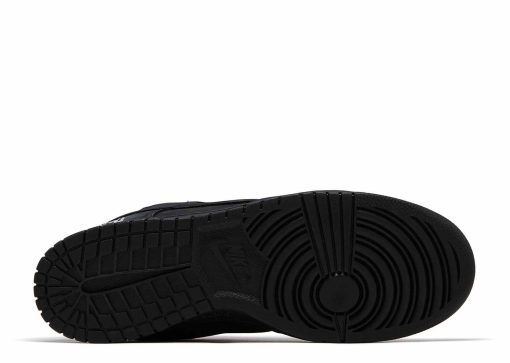 Nike SB Dunk Low Supreme 94 Black HQ8487-001