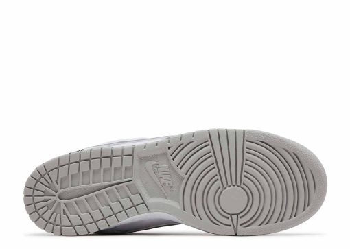 Nike SB Dunk Low Supreme 94 White Metallic Silver HQ8487-100