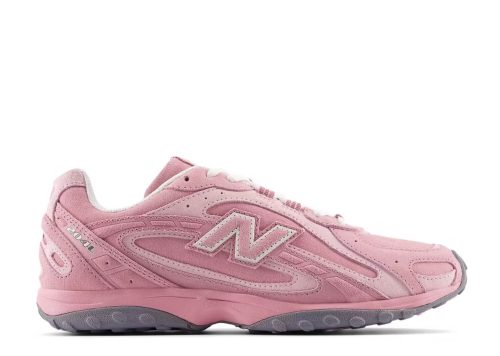 New Balance 204L Pastel Pink