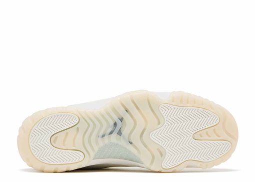 Nike Air Jordan 11 Retro Pearl AR0715-110