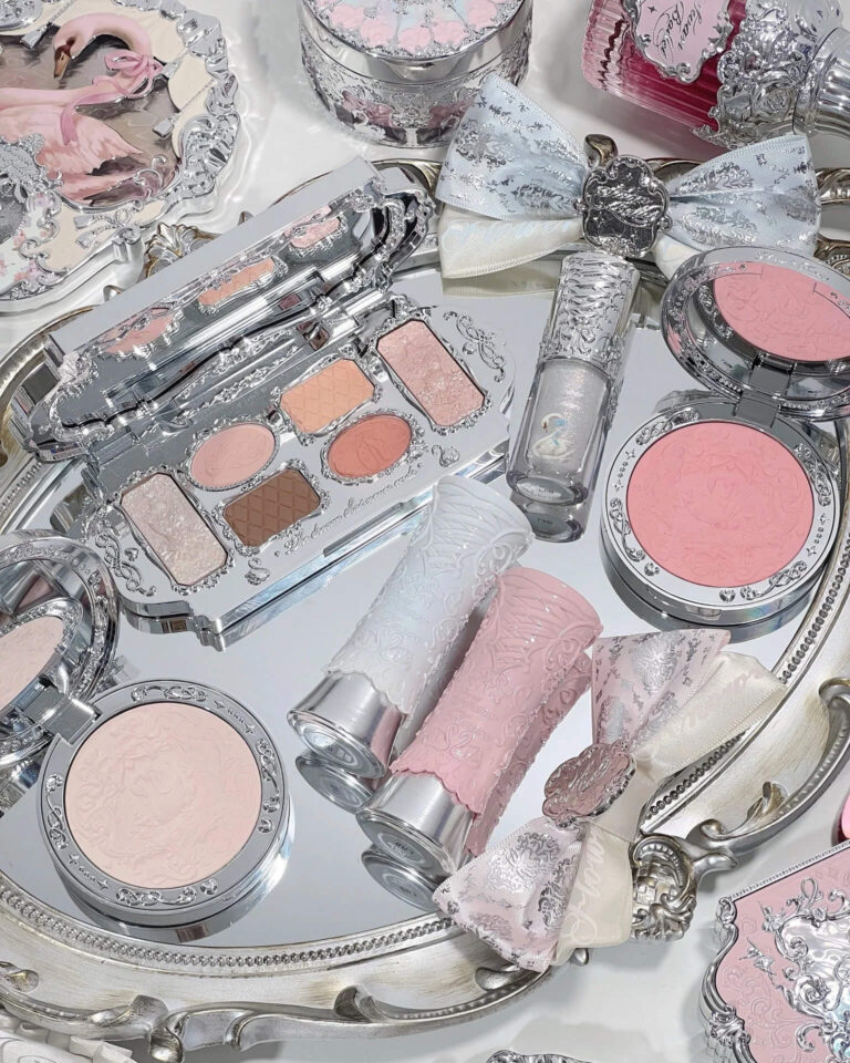 Flower Knows Nedir? Koleksiyon Mantığıyla Alışveriş Kılavuzu