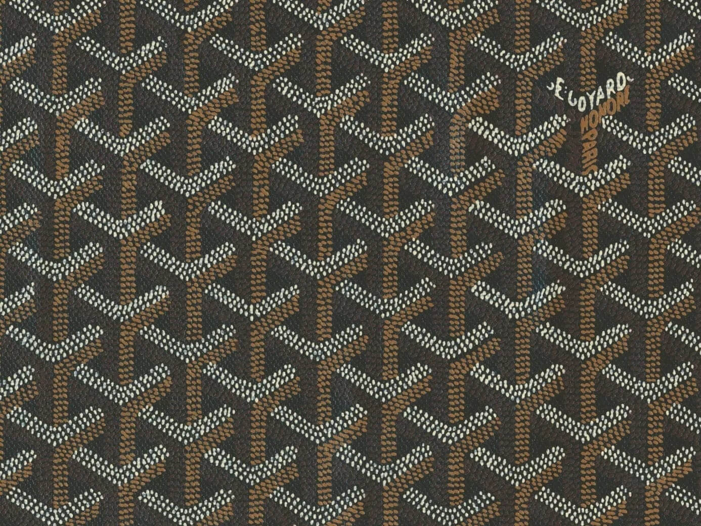 Goyardine kaplamalı kanvas yüzey detayı ve chevron desen