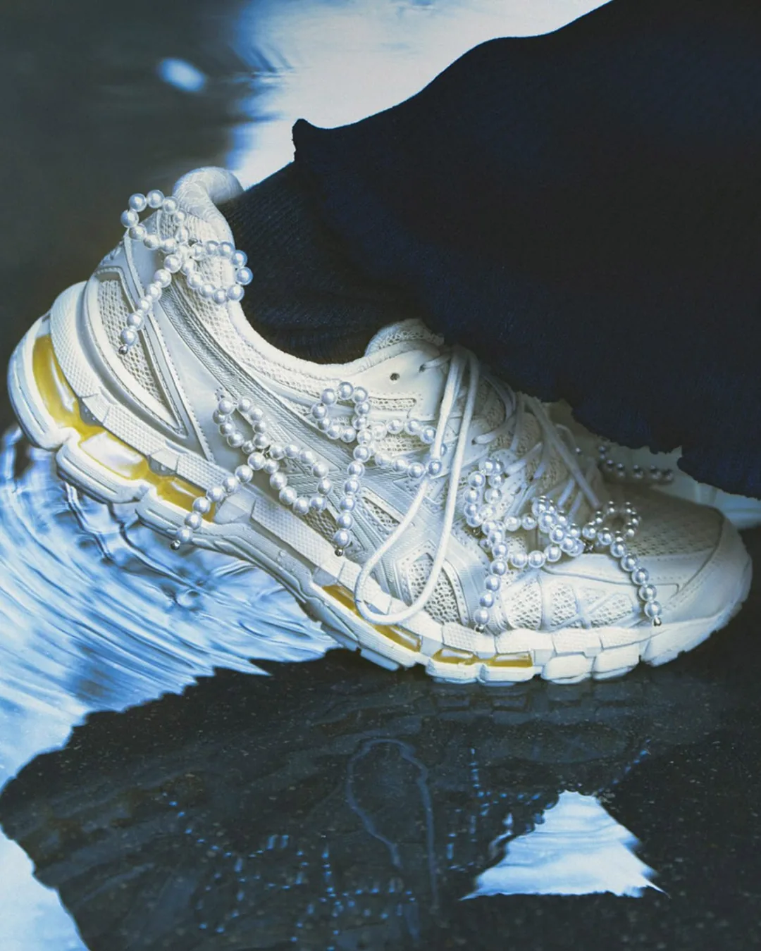 ASICS