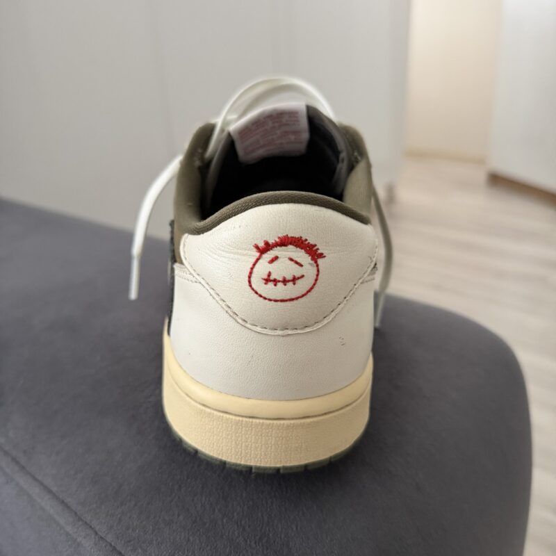 J1 low travis scott medium olive 5