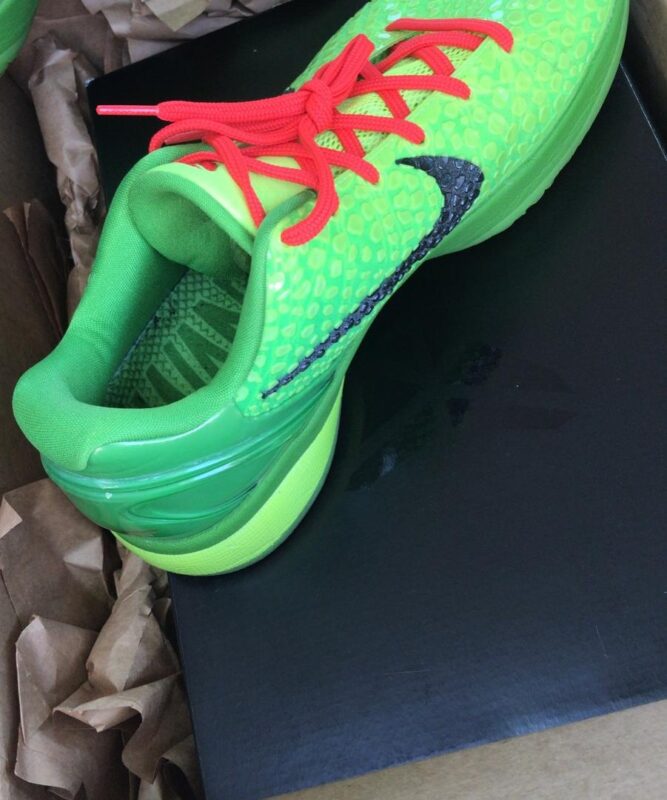 Kobe 6 Grinch 2020 3