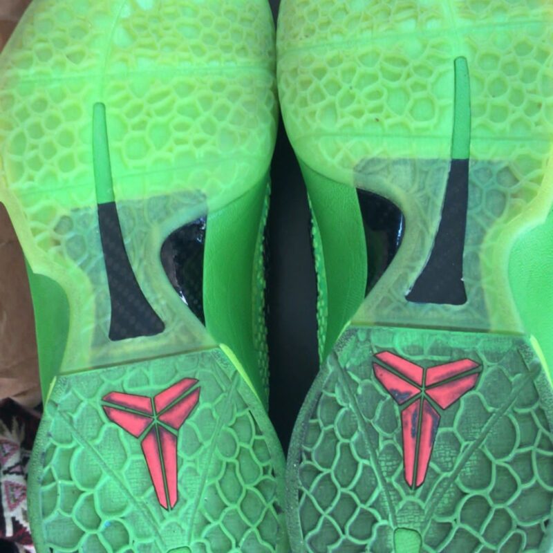 Kobe 6 Grinch 2020 6
