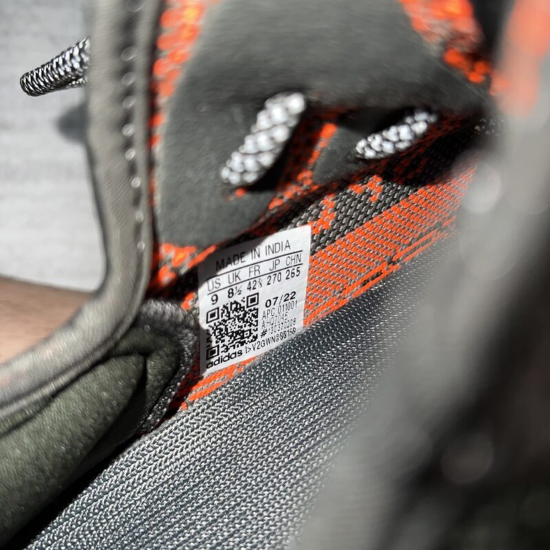 Adidas Yeezy Boost 350 V2 Carbon Beluga 9