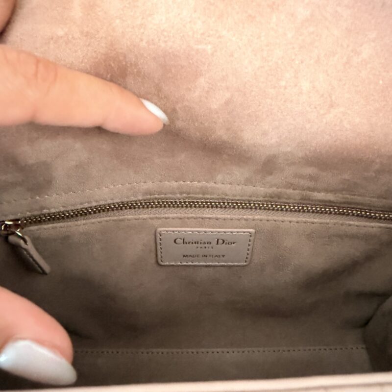 Dior Pudra Deri Omuz Çantası 4