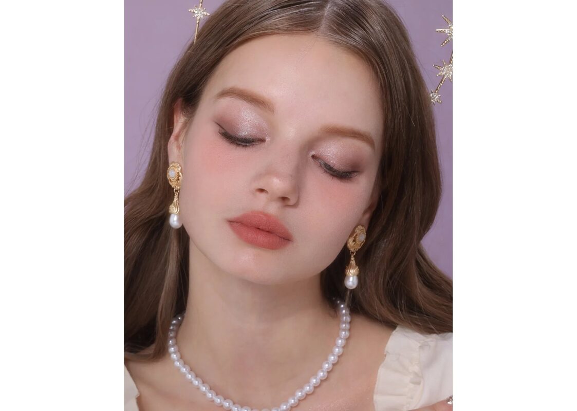 Flower Knows Little Angel 9-Color Eyeshadow Palette – Eden’s Angel 4