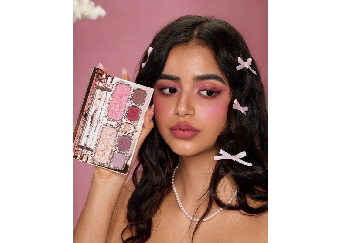 Flower Knows Strawberry Cupid Makeup Palette – Cupid’s Mischief 6
