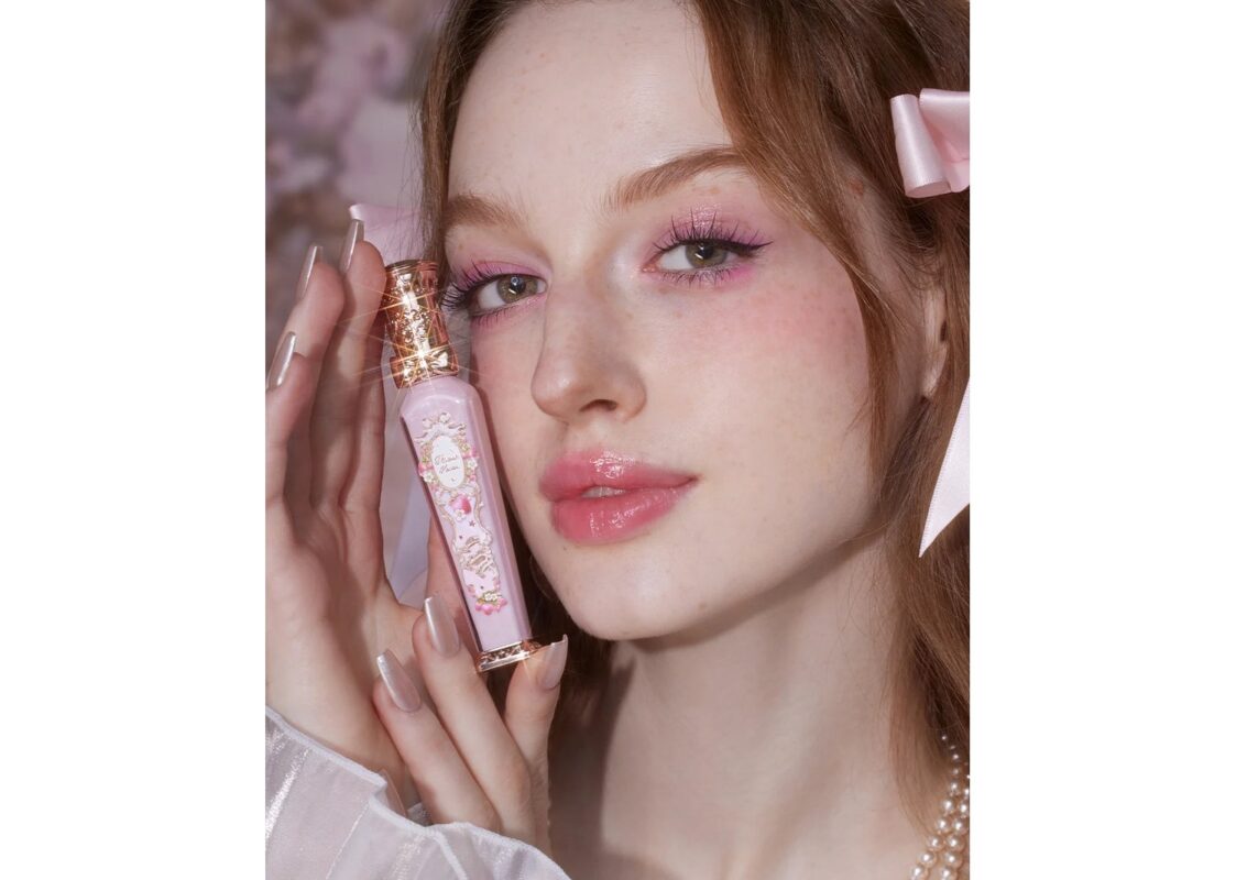 Flower Knows Violet Strawberry Rococo Glowy Lip Gloss – Strawberry Macaron 5