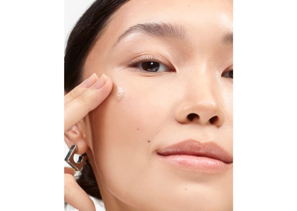 Glossier Cloud Paint Sail 4