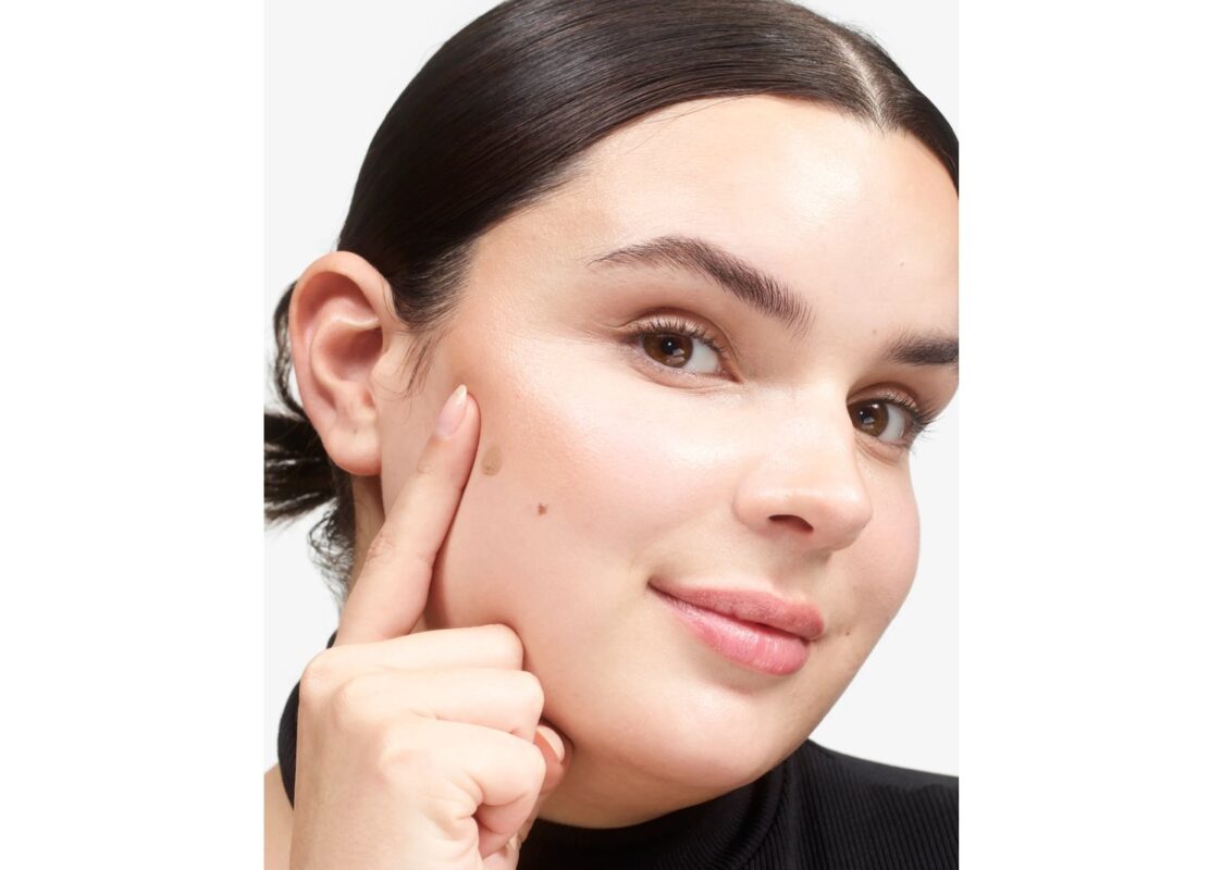 Glossier Cloud Paint Sail 8
