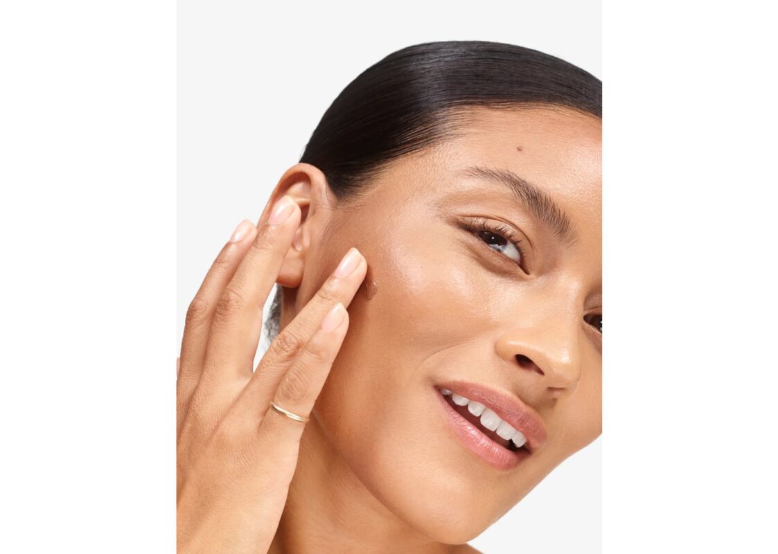 Glossier Cloud Paint Swept 4