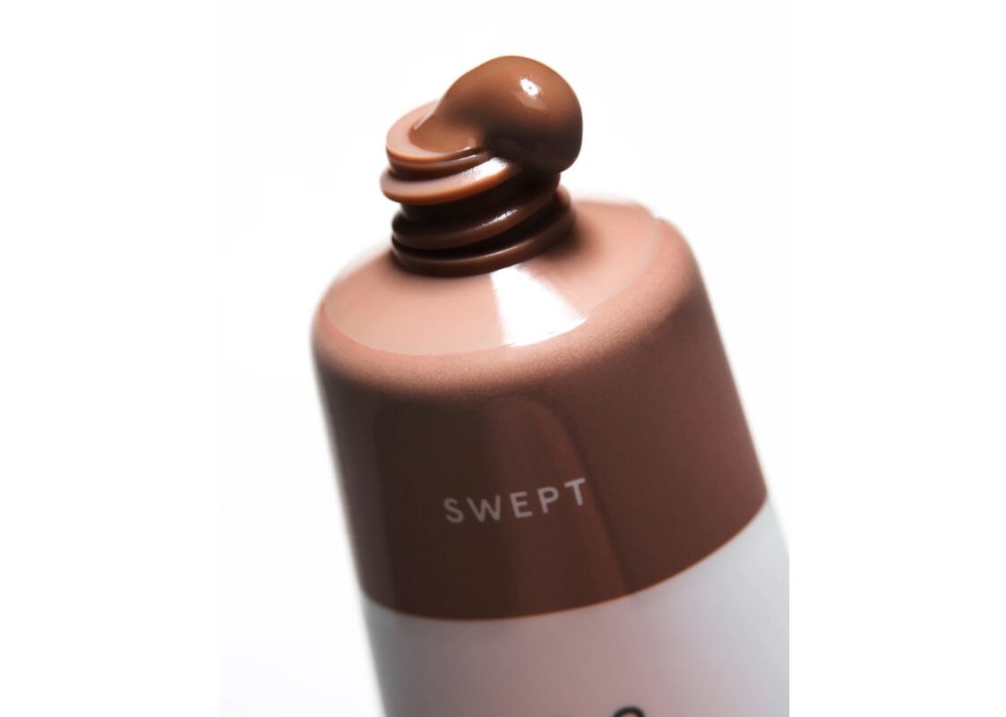 Glossier Cloud Paint Swept 7