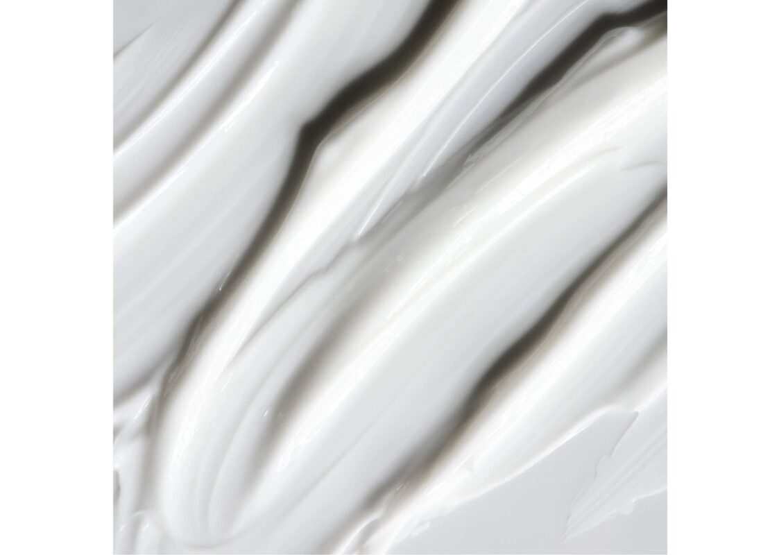Glossier Daily Perfecting Nourishing Body Lotion 2
