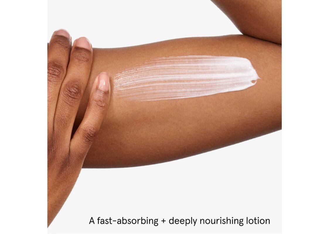 Glossier Daily Perfecting Nourishing Body Lotion 3
