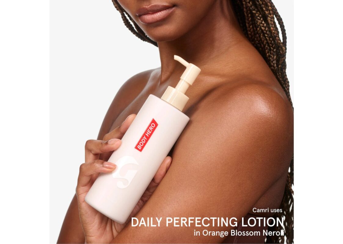 Glossier Daily Perfecting Nourishing Body Lotion 9