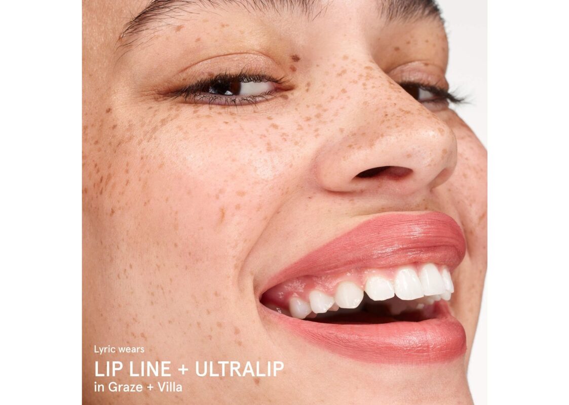 Glossier Lip Line Enhancing Hydrating Longwear Lip Liner Pencil Graze 10
