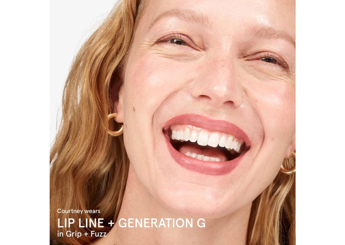 Glossier Lip Line Enhancing Hydrating Longwear Lip Liner Pencil Grip 9