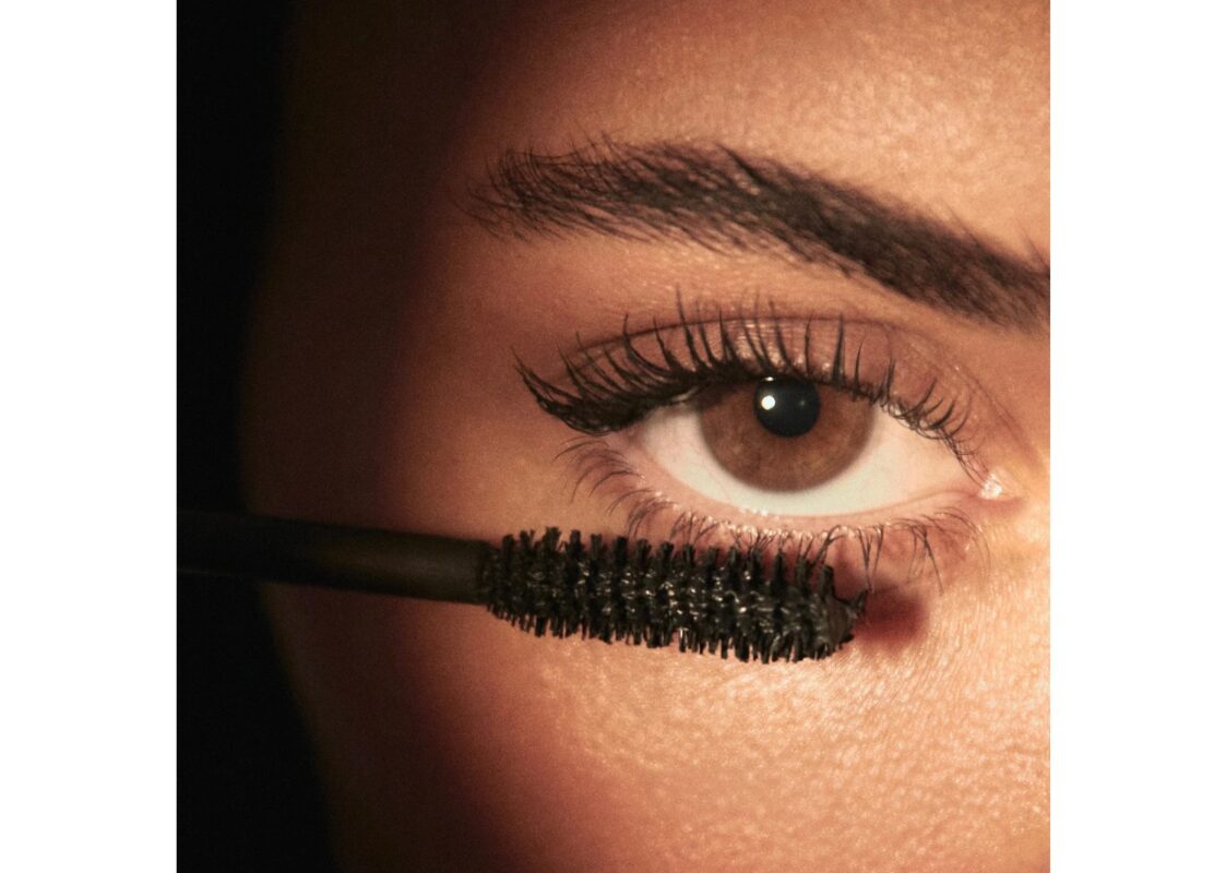 Kylie Cosmetics Kylash Volume Mascara Extra Black 8