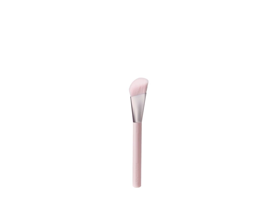 Kylie Cosmetics Skin Tint Brush 03
