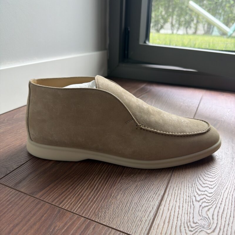 Loro Piana Open Walk Sandstone 43.5 2