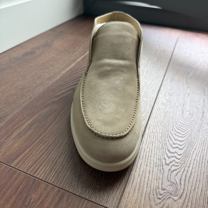 Loro Piana Open Walk Sandstone 43.5 4