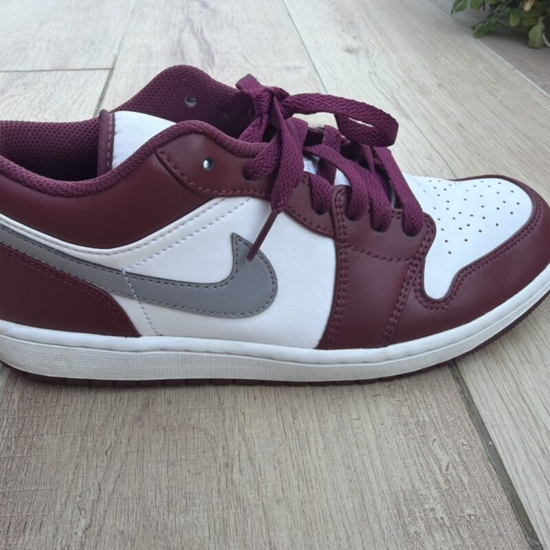 Air Jordan 1 Low White Bordeaux 2