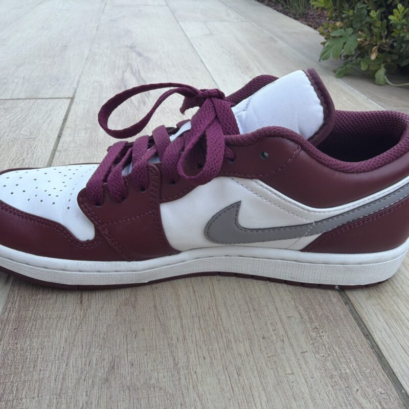 Air Jordan 1 Low White Bordeaux 3