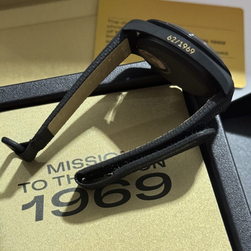 OMEGA X SWATCH Mission to the moon 1969 4