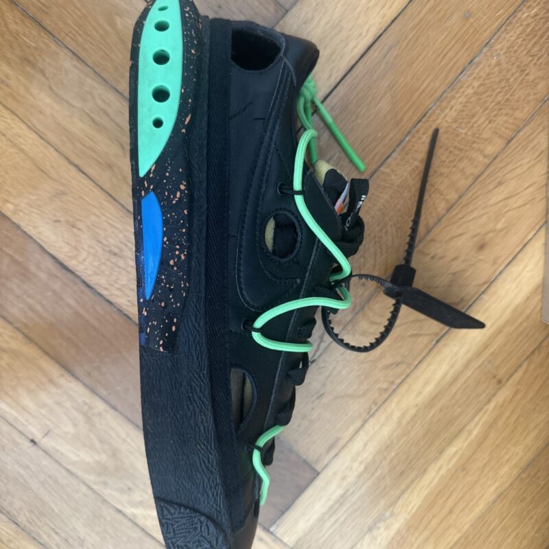 Blazer Low Off-White Black Electro Green 2