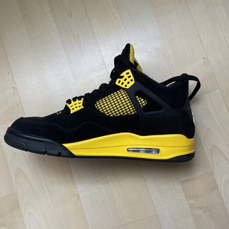 Jordan 4 retro yellow thunder 3