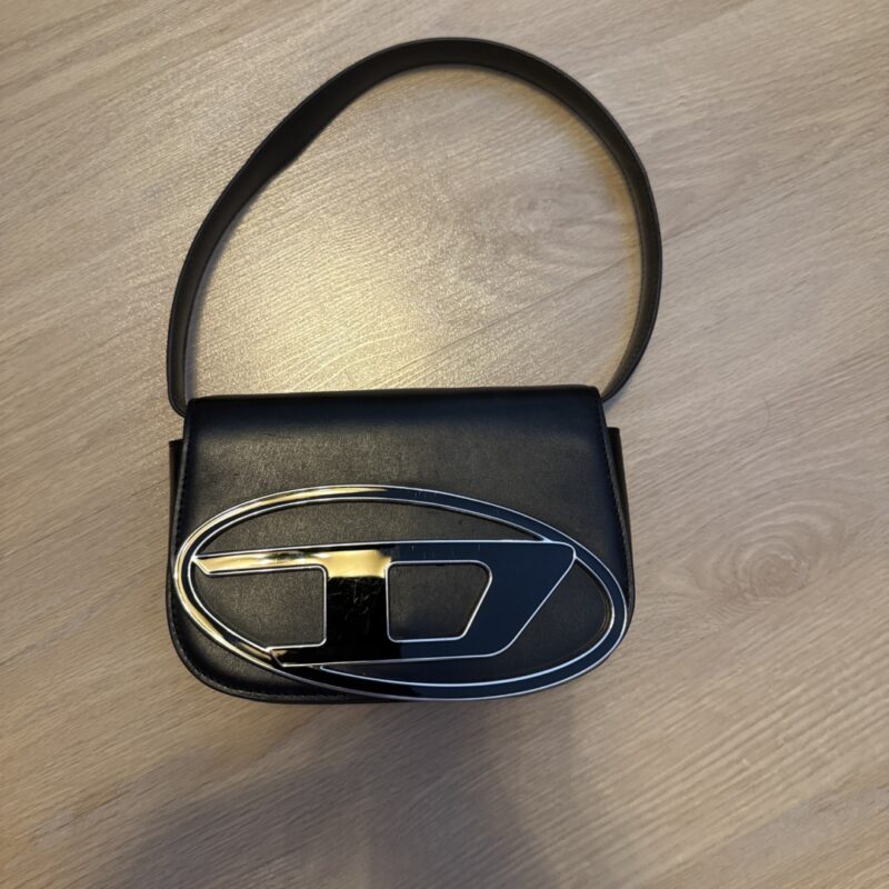 Diesel iconic shoulder bag 2