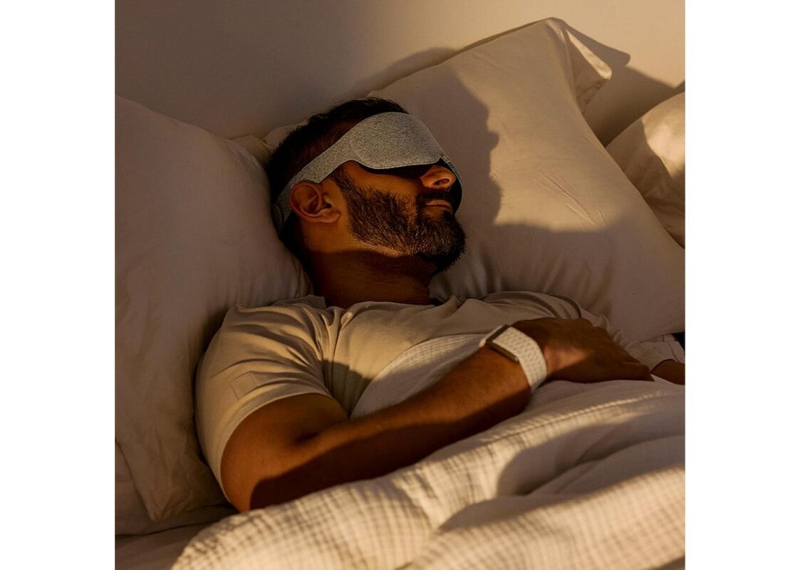 Whoop Restorative Sleep Mask 3