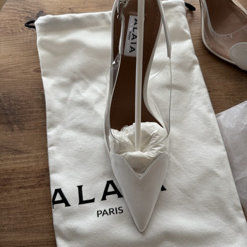 ALAÏA BEYAZ TOPUKLU AYAKKABI LE CŒUR 3