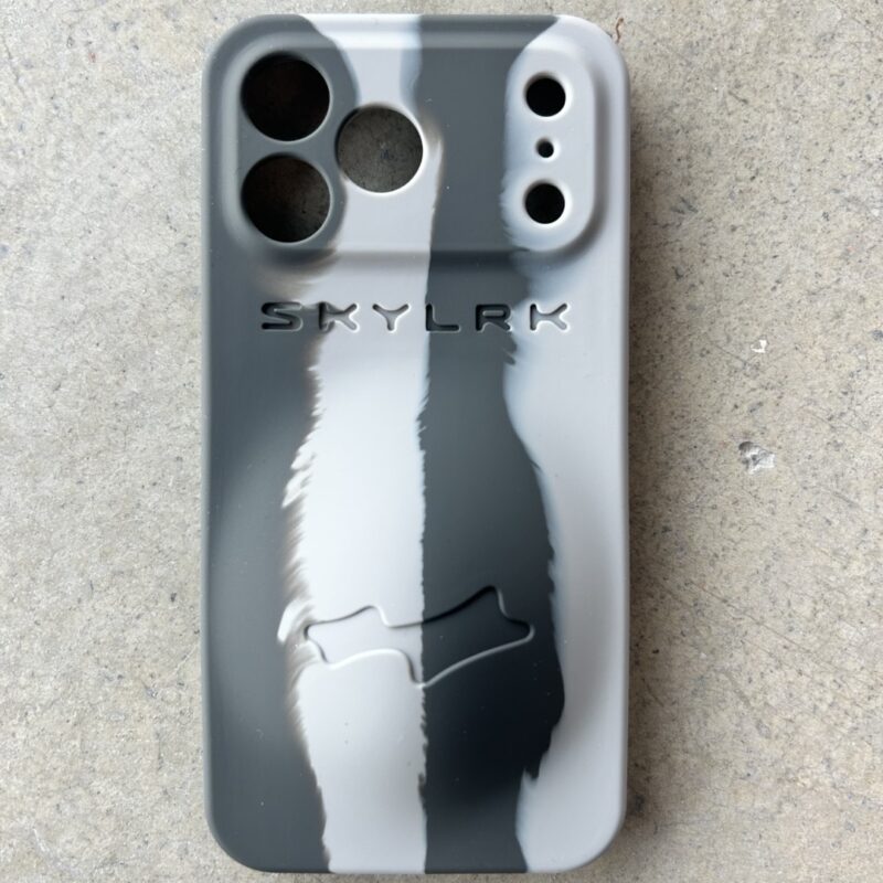 SKYLRK telefon kabı 2