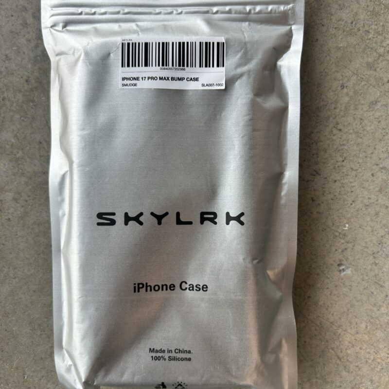 SKYLRK telefon kabı 4