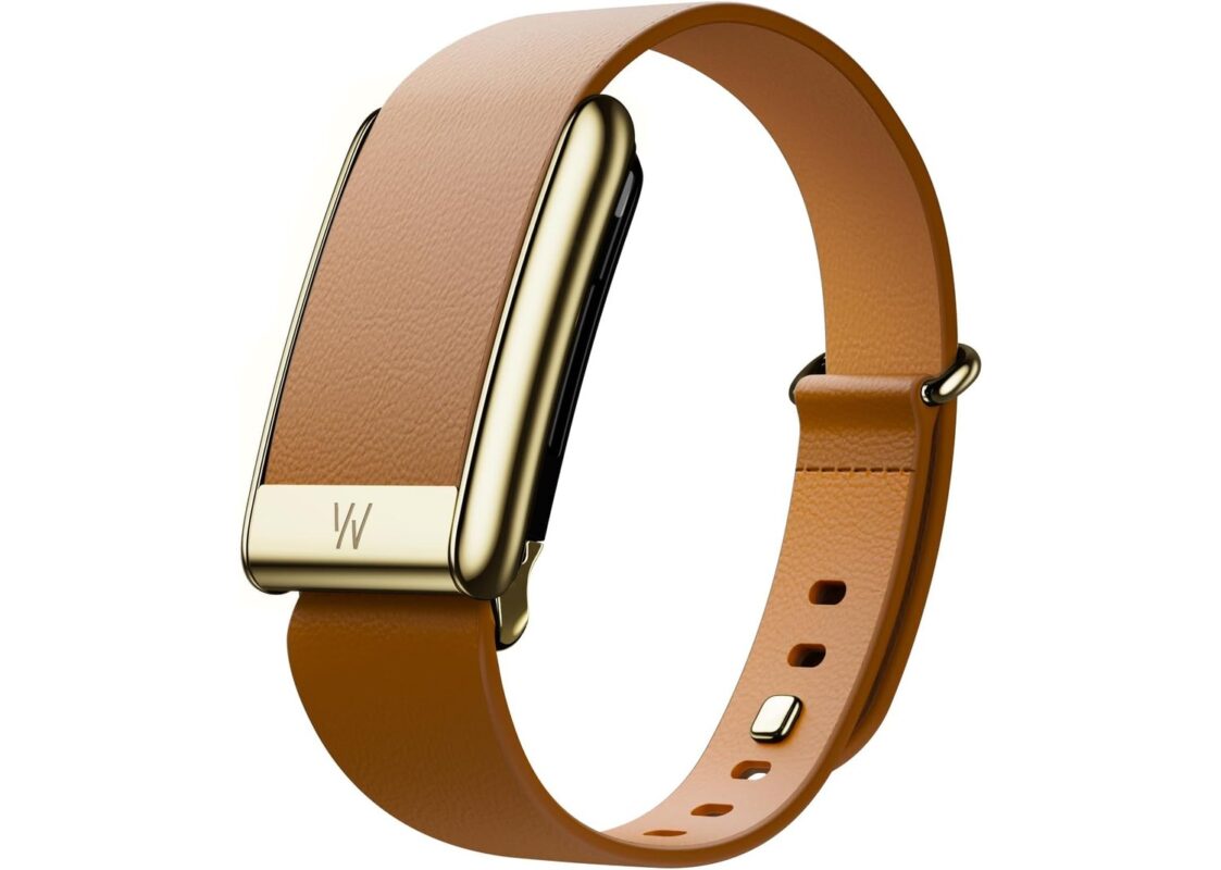 WHOOP 5.0 LeatherLuxe Band Camel with Gold – One/Peak 2
