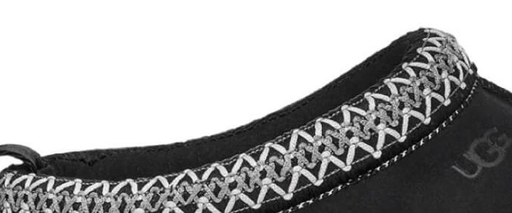 UGG Tazz Black örgü yaka yakın plan, gri ve beyaz zikzak