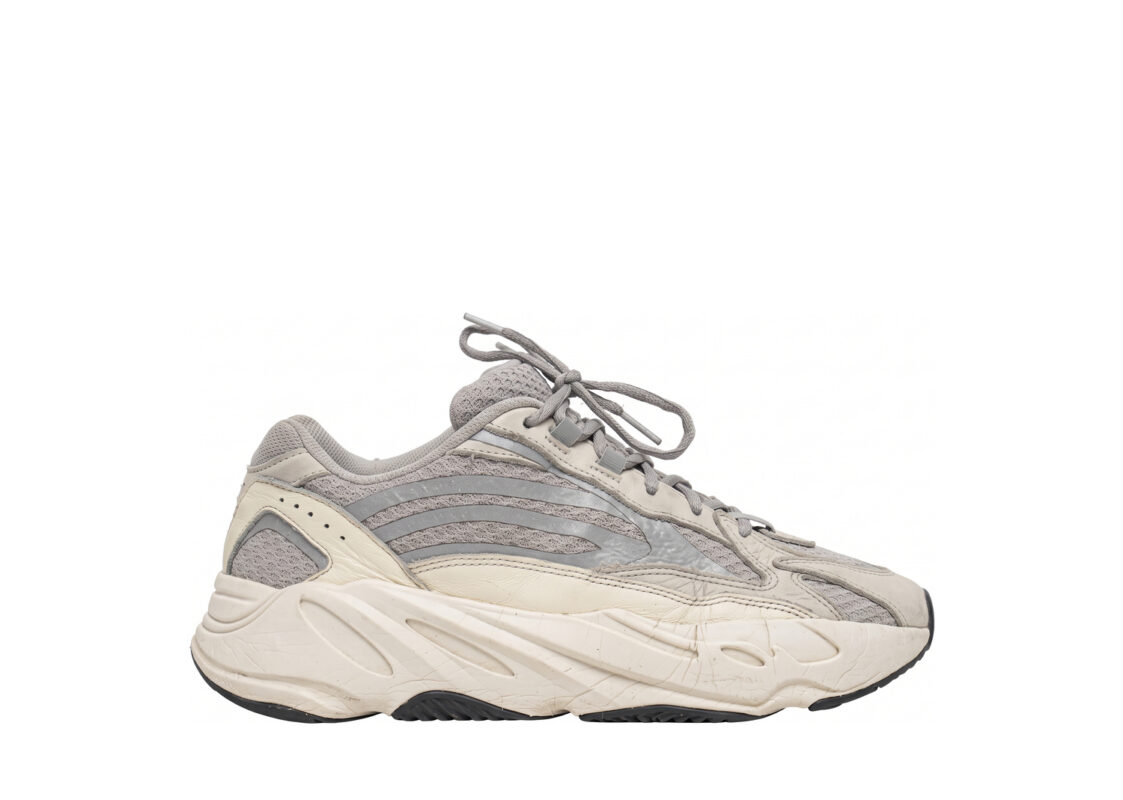 Yeezy 700 static