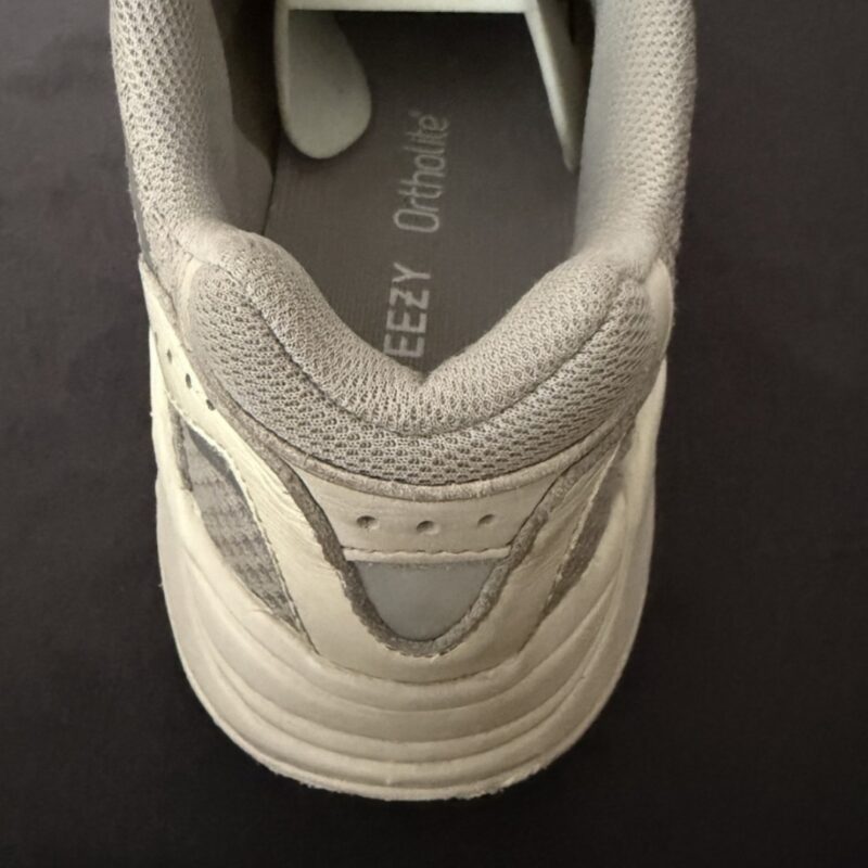 Yeezy 700 static 5