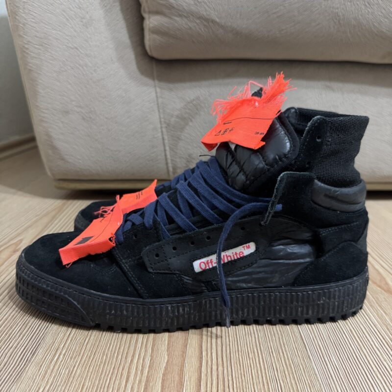 Off White Court High 3