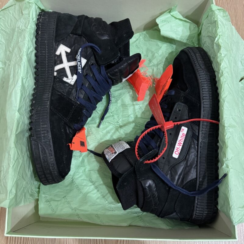 Off White Court High 8