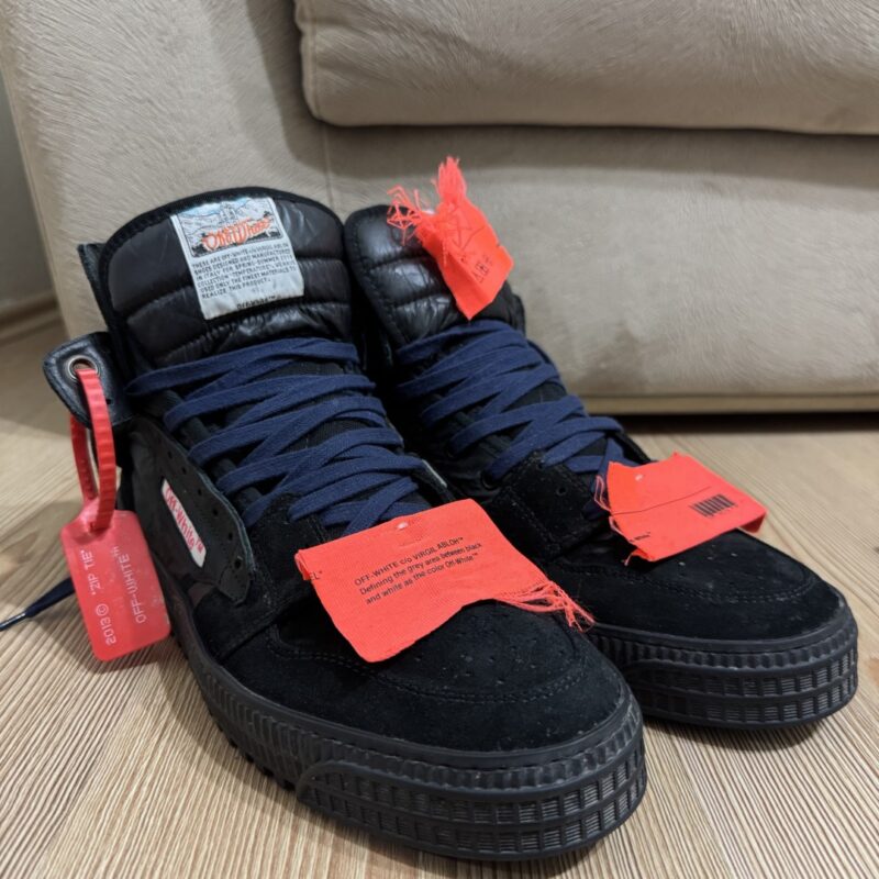 Off White Court High 10